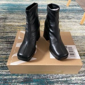ZARA PLATFORM STRETCH ANKLE BOOTS